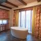 Фото шторы для ванной комнаты загородного дома 2015