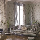 Тренды осени 2014 года в дизайне штор. Портьеры для гостиной с нежным цветочным рисунком. Фото.