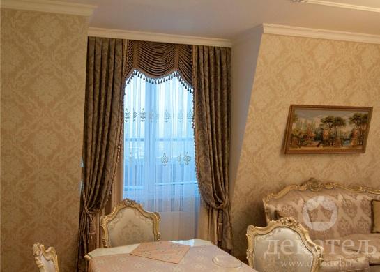 Классические шторы для зала / гостиной