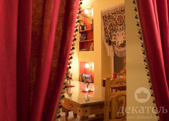 Фото Шторы для кухни-столовой в русском стиле