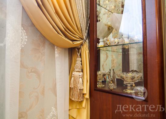 Фото фрагмент штор для гостиной в классическом стиле 2017
