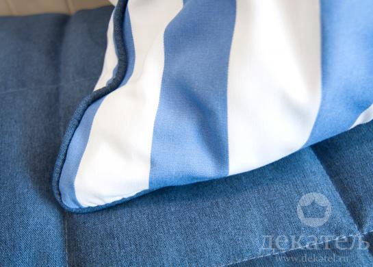 Фото подушек и покрывала для детской в морском стиле 2019